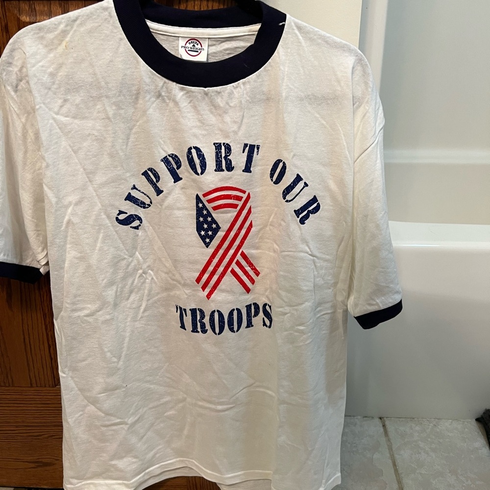 Y2K Support The Troops Chase Bank Tee